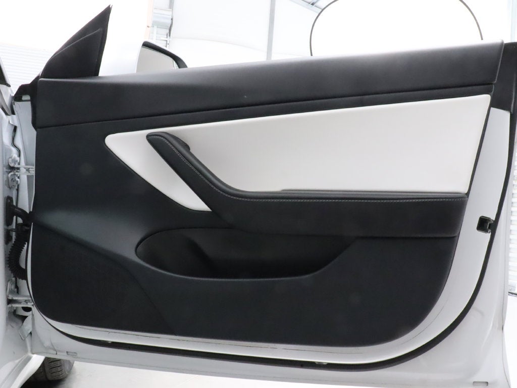 2021 Tesla Model 3 Long Range AWD Navigation