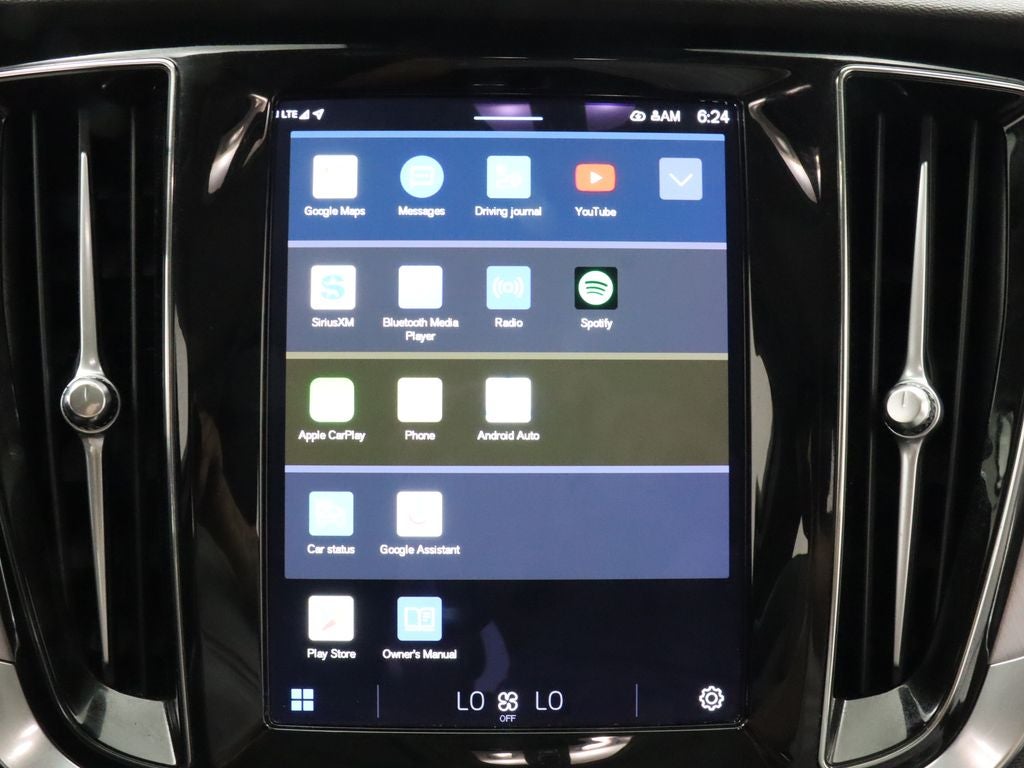 2024 Volvo S60 B5 Core Dark Theme
