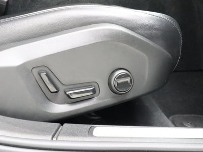 2024 Volvo S60 B5 Core Dark Theme