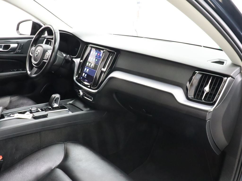 2024 Volvo S60 B5 Core Dark Theme