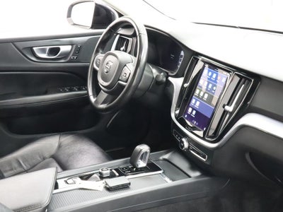 2024 Volvo S60 B5 Core Dark Theme