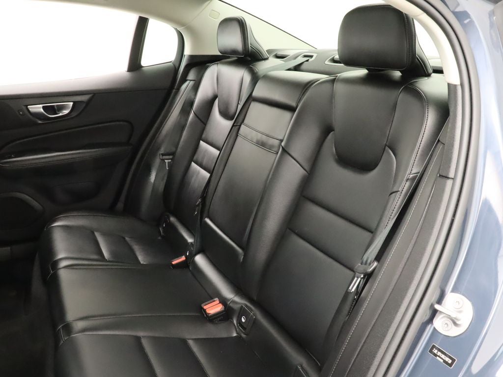2024 Volvo S60 B5 Core Dark Theme