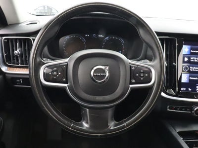 2022 Volvo S60 B5 Momentum AWD Navigation