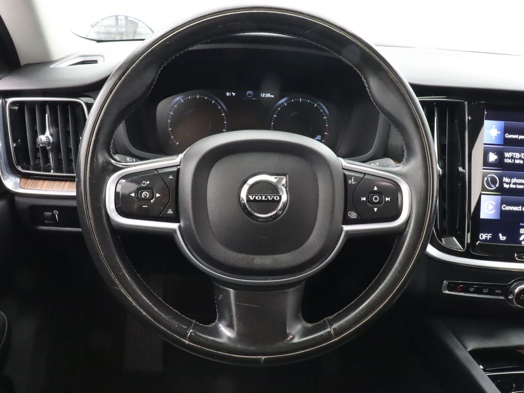 2022 Volvo S60 B5 Momentum AWD Navigation