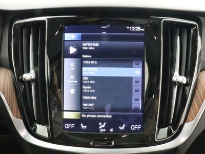 2022 Volvo S60 B5 Momentum AWD Navigation