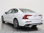 2022 Volvo S60 B5 Momentum AWD Navigation