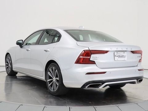 2022 Volvo S60 B5 Momentum AWD Navigation