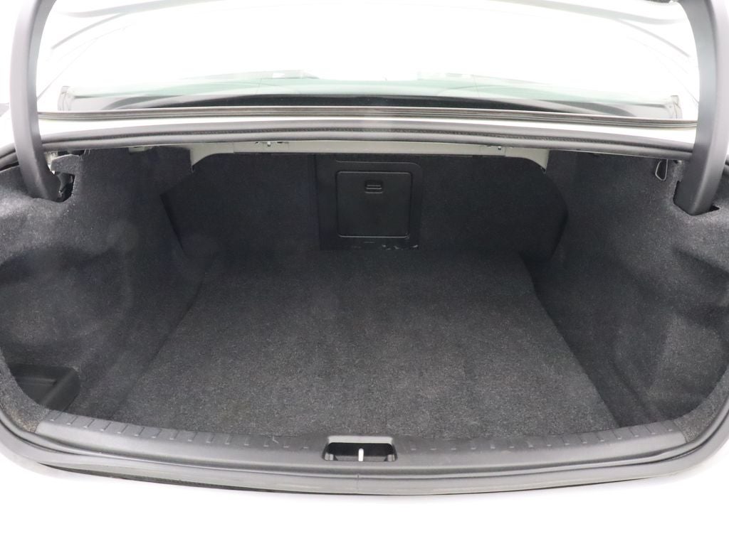 2022 Volvo S60 B5 Momentum AWD Navigation