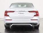 2022 Volvo S60 B5 Momentum AWD Navigation