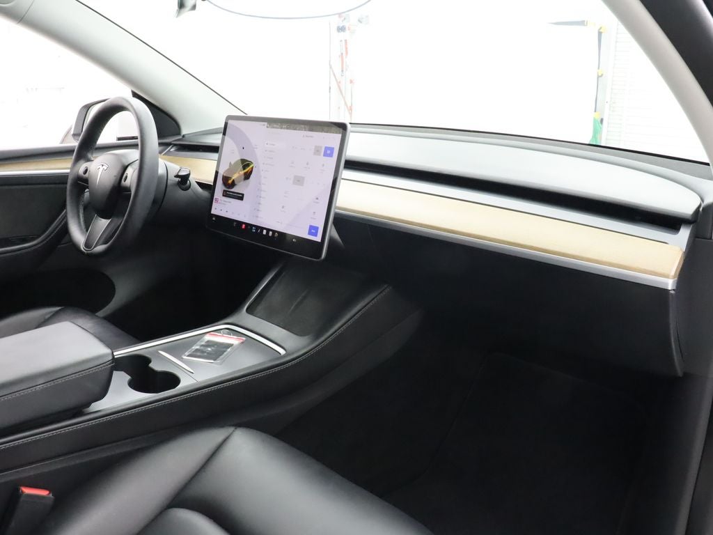 2023 Tesla Model Y Long Range AWD Navigation