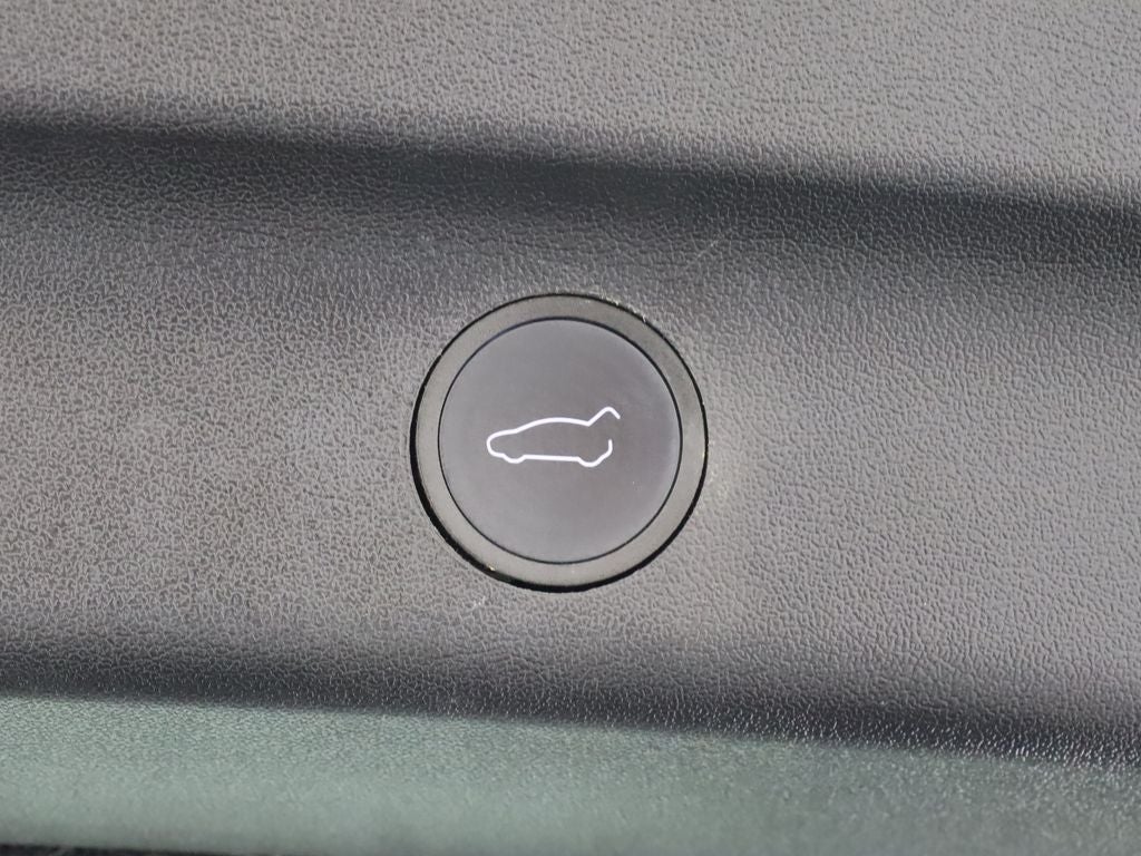 2023 Tesla Model Y Long Range AWD Navigation
