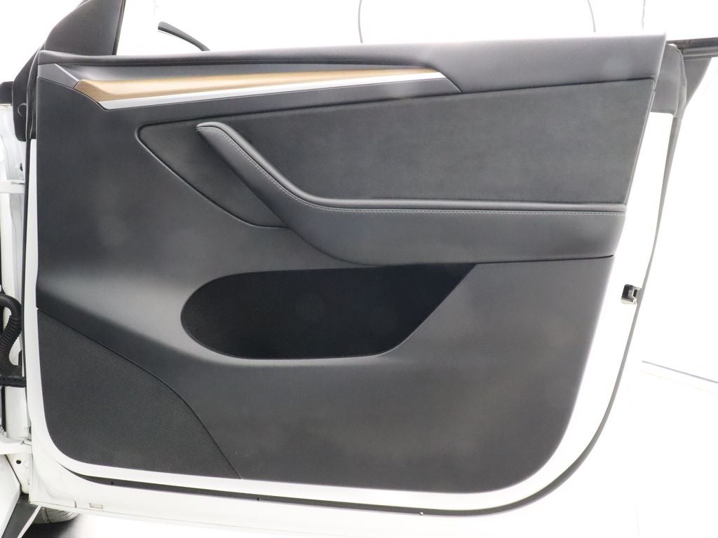 2023 Tesla Model Y Long Range AWD Navigation