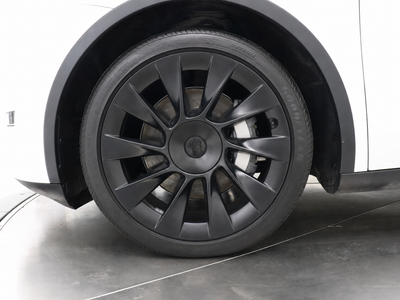 2023 Tesla Model Y Long Range AWD Navigation