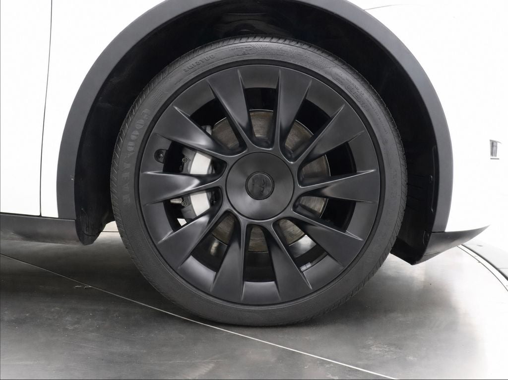 2023 Tesla Model Y Long Range AWD Navigation