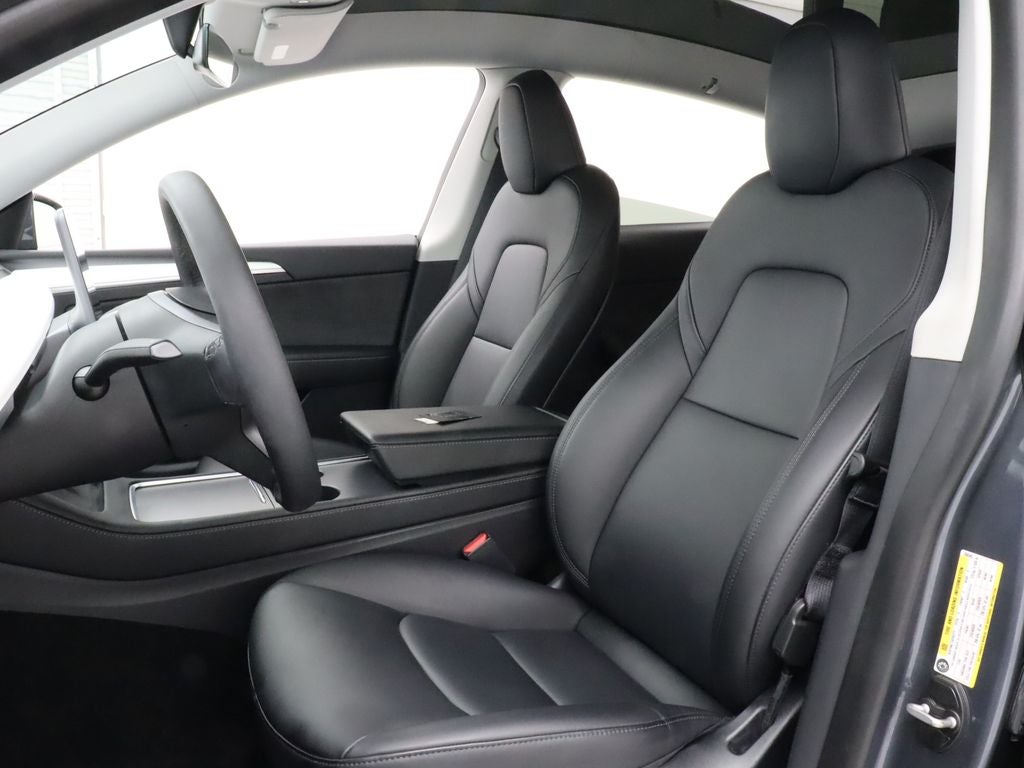 2023 Tesla Model Y Long Range AWD Navigation
