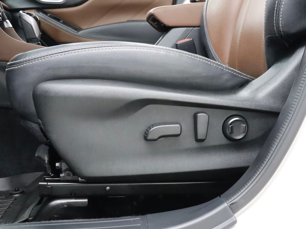 2022 Subaru Forester Touring - Photo 11