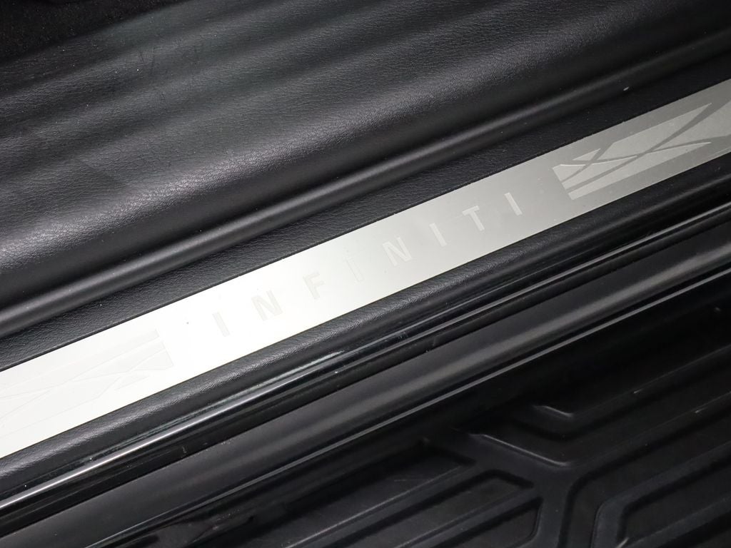2021 INFINITI QX80 LUXE