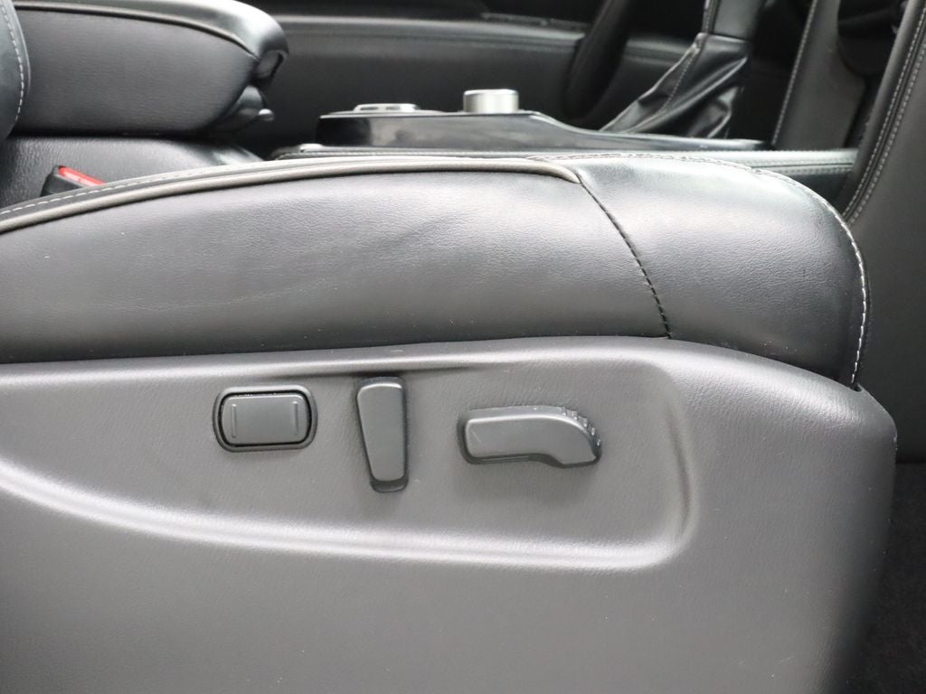2021 INFINITI QX80 LUXE