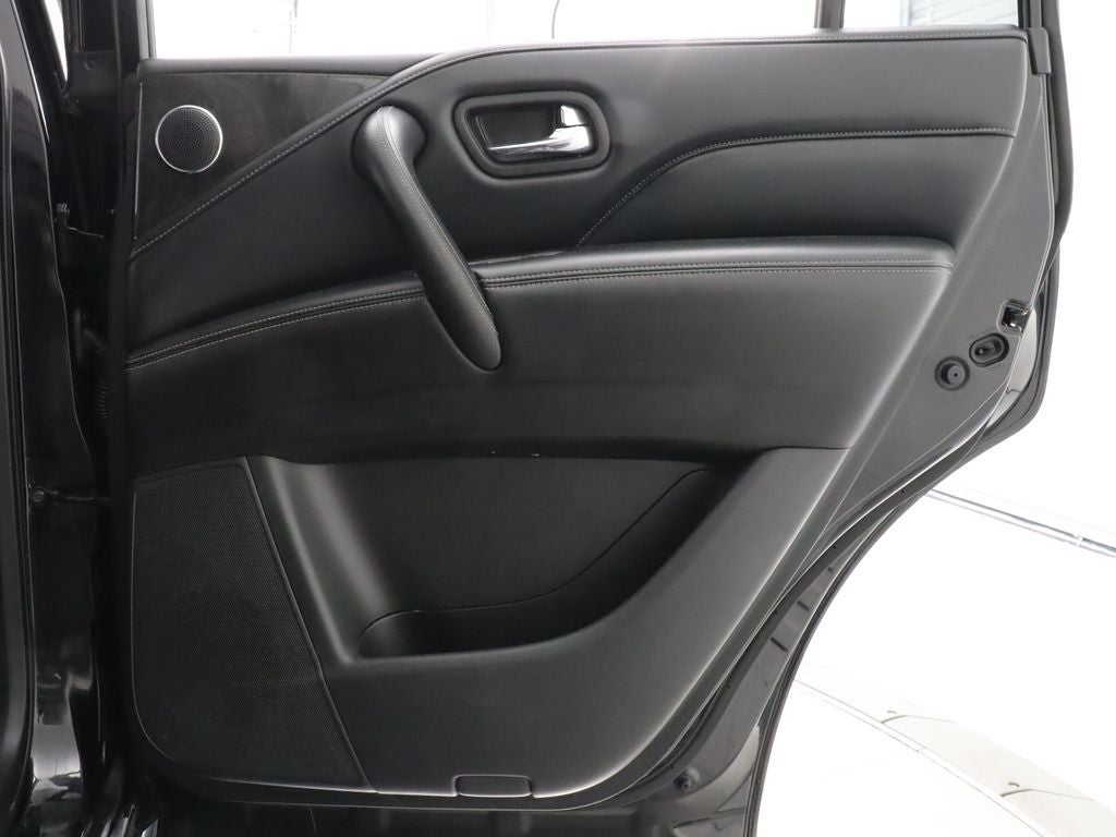 2021 INFINITI QX80 LUXE