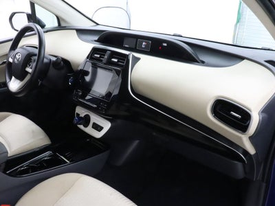 2018 Toyota Prius Three Navigation