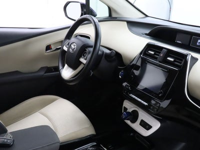 2018 Toyota Prius Three Navigation