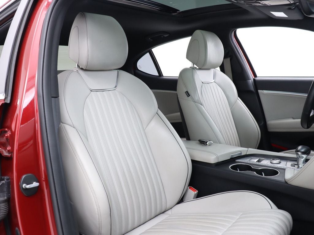 2022 Genesis G70 3.3T Navigation