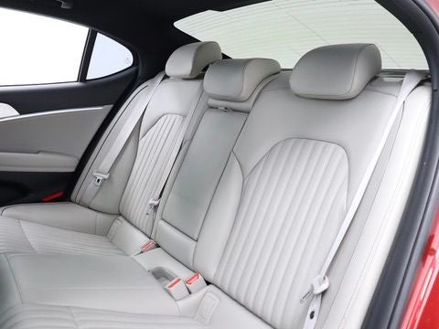 2022 Genesis G70 3.3T Navigation