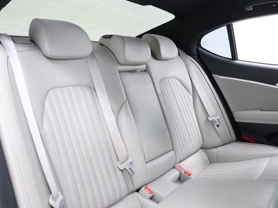 2022 Genesis G70 3.3T Navigation