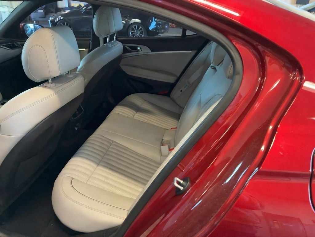 2022 Genesis G70 3.3T Navigation