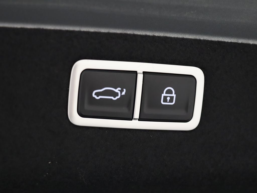 2023 Genesis G70 3.3T Sport Prestige