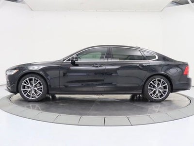2018 Volvo S90 T5 Momentum AWD Navigation