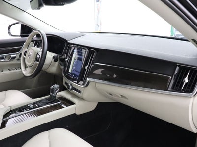 2018 Volvo S90 T5 Momentum AWD Navigation