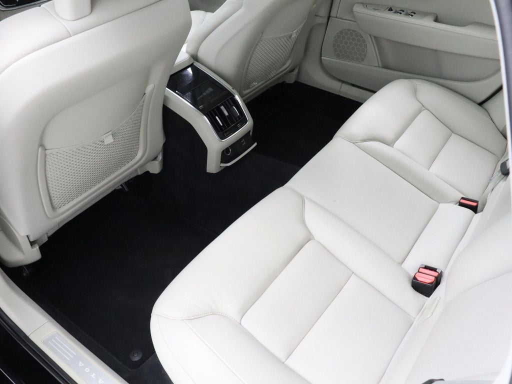 2018 Volvo S90 T5 Momentum AWD Navigation