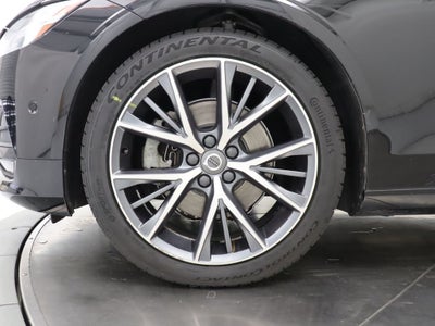 2018 Volvo S90 T5 Momentum AWD Navigation