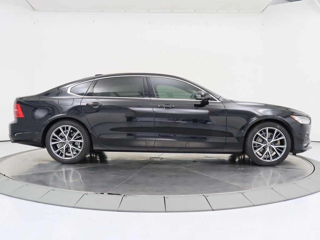 2018 Volvo S90 T5 Momentum AWD Navigation