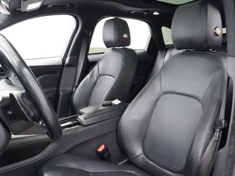 2018 Jaguar F-PACE 35t Premium AWD Navigation