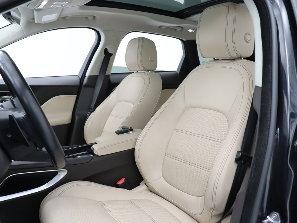 2019 Jaguar F-PACE 30t Prestige AWD Navigation