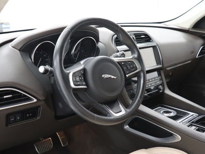 2019 Jaguar F-PACE 30t Prestige AWD Navigation