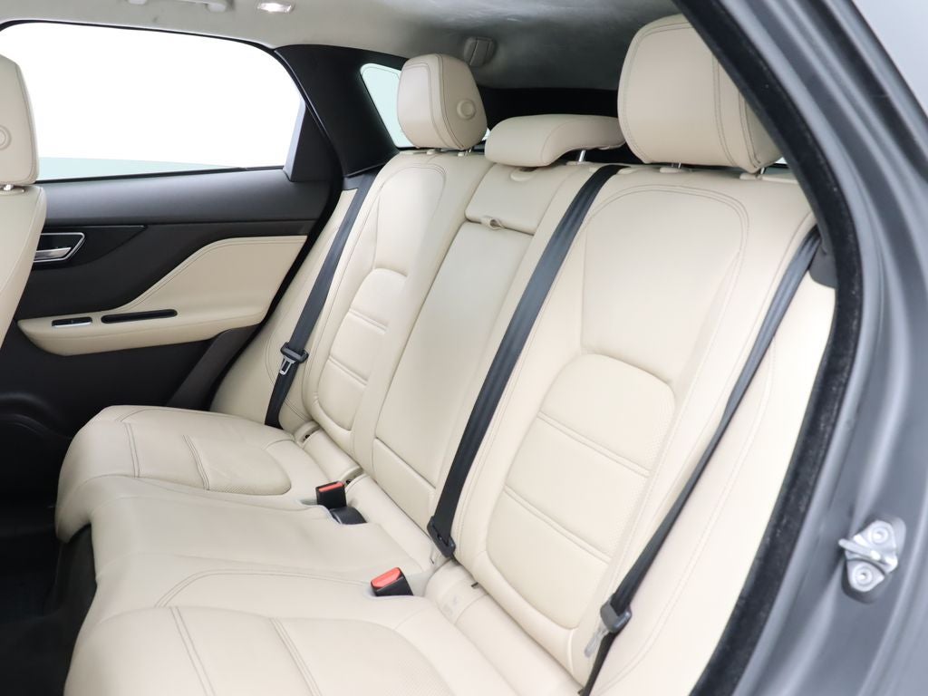 2019 Jaguar F-PACE 30t Prestige AWD Navigation