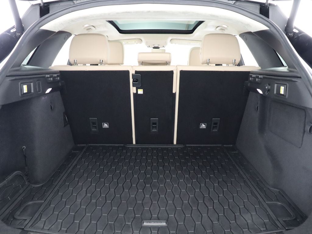 2019 Jaguar F-PACE 30t Prestige AWD Navigation