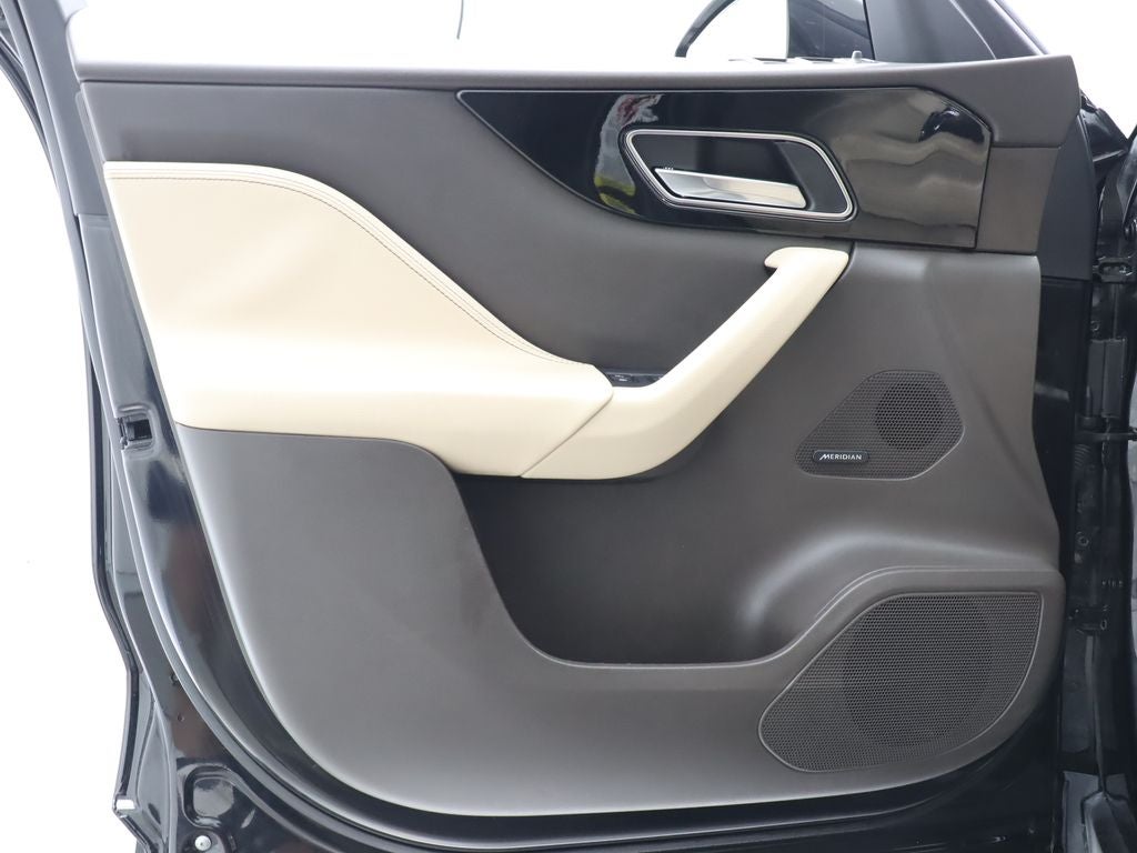 2019 Jaguar F-PACE 30t Prestige AWD Navigation