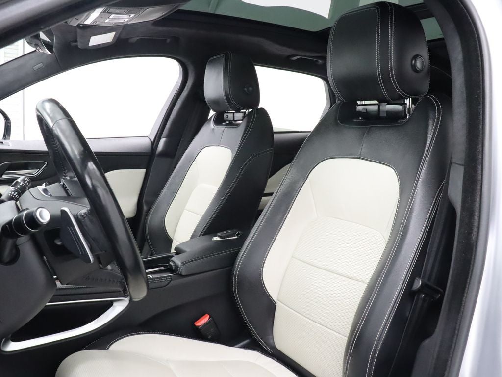 2019 Jaguar F-PACE 25t R-Sport AWD Navigation