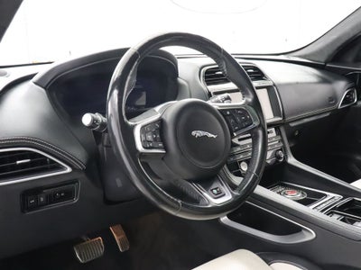 2019 Jaguar F-PACE 25t R-Sport AWD Navigation