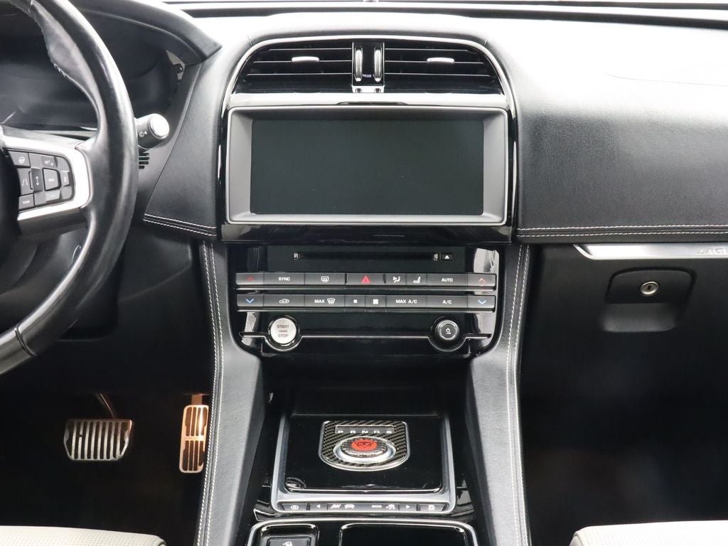 2019 Jaguar F-PACE 25t R-Sport AWD Navigation