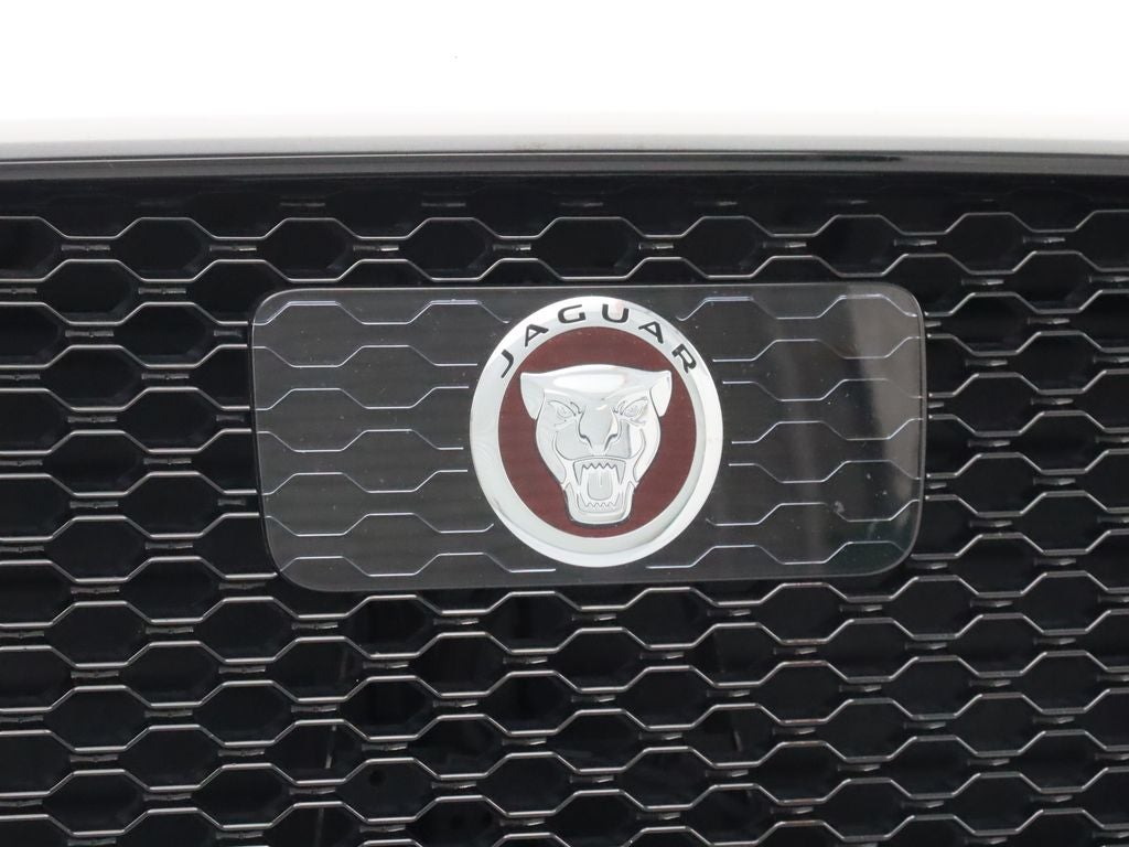 2019 Jaguar F-PACE 25t R-Sport AWD Navigation