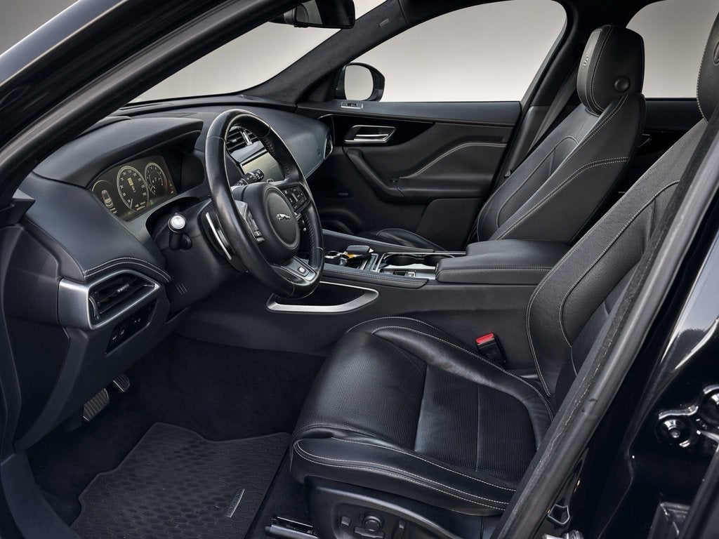 2017 Jaguar F-PACE S AWD Navigation