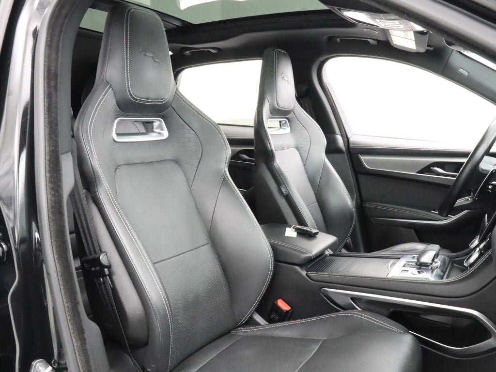 2024 Jaguar F-PACE P250 R-Dynamic S AWD Navigation