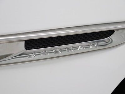 2017 Jaguar XE 25t Premium