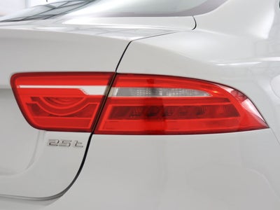 2017 Jaguar XE 25t Premium
