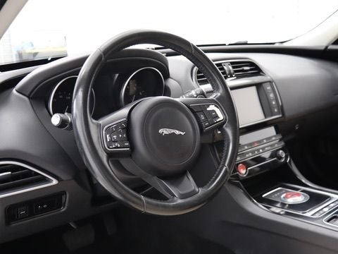 2017 Jaguar XE 25t Premium